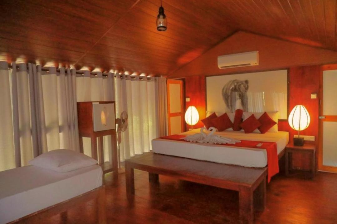 Yala Hotel Lion -Air Conditioned High Luxury Safari Camp Exterior foto