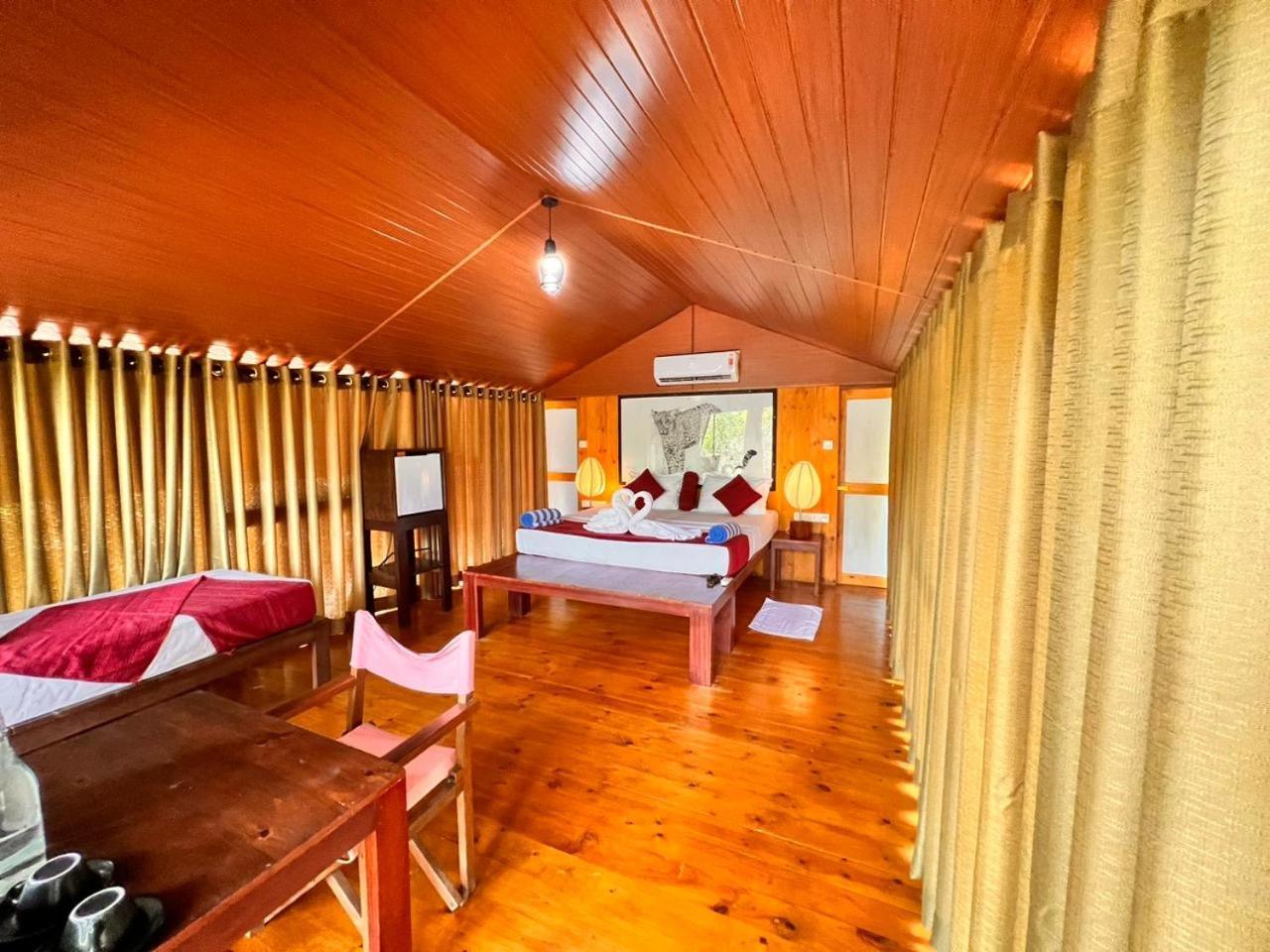 Yala Hotel Lion -Air Conditioned High Luxury Safari Camp Exterior foto