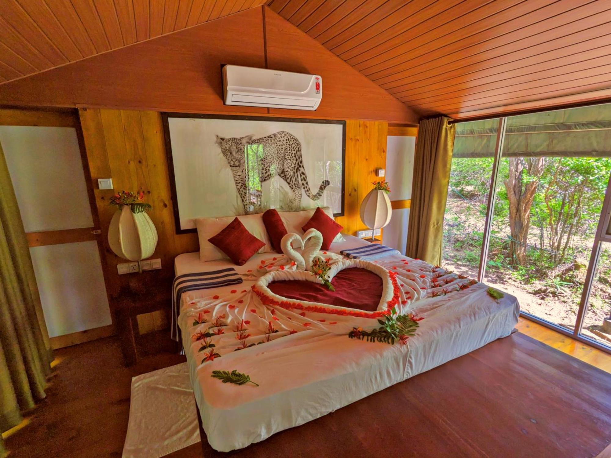 Yala Hotel Lion -Air Conditioned High Luxury Safari Camp Exterior foto